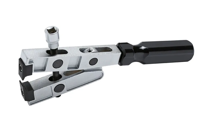 Achsmanschettenzange mit Spanner – Produktbild