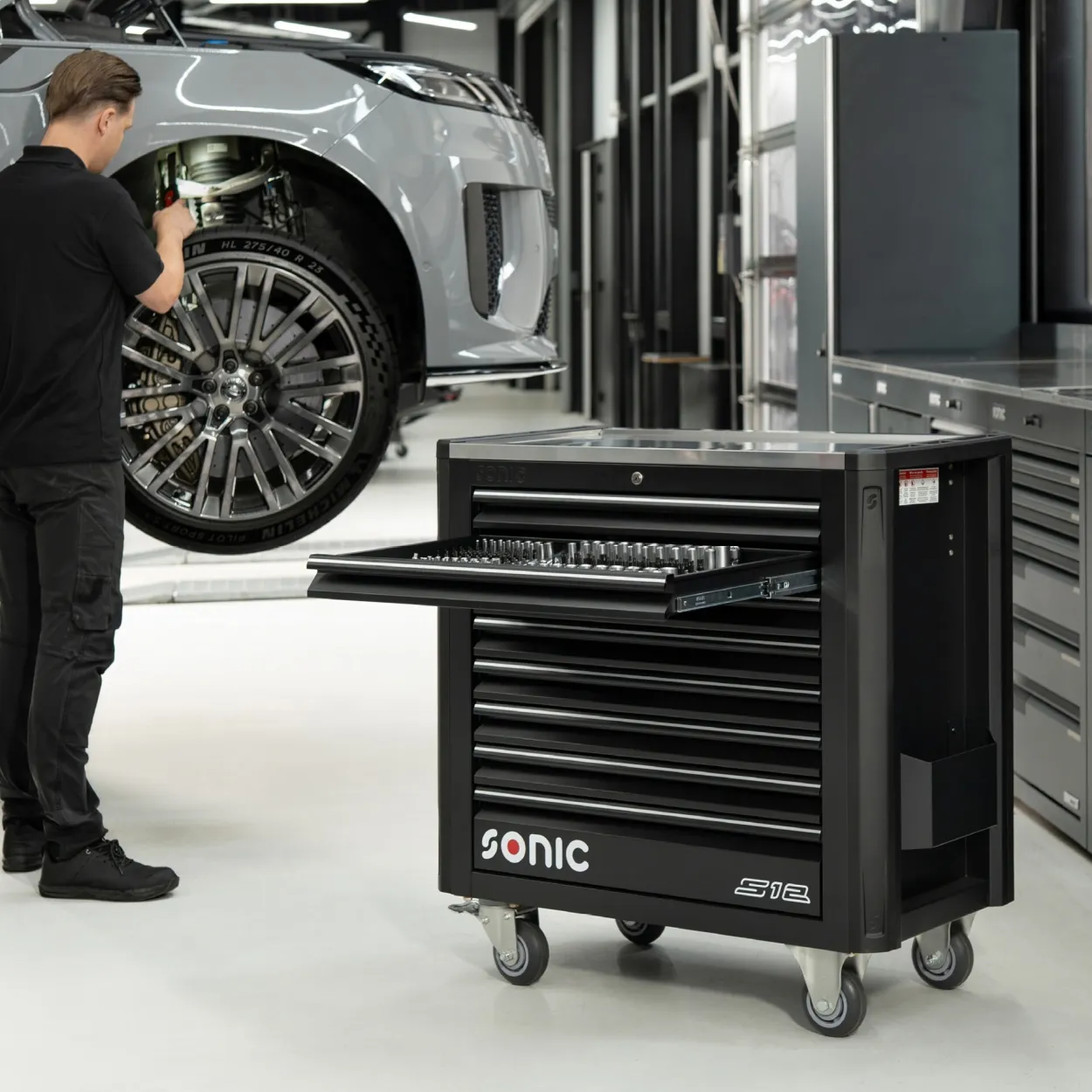NEXT S12 Werkstattwagen schwarz 485-tlg. – next s12 black at work